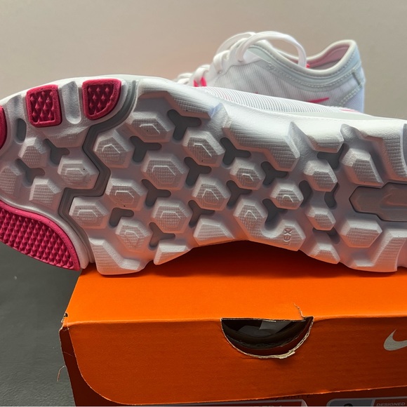 Women’s Nike Flex Supreme TR 4 - Brand new in box- Size 6.5 - Picture 8 of 10